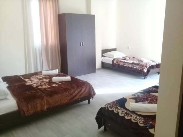 Отели типа «постель и завтрак» Guest House Ron Кобулети-14